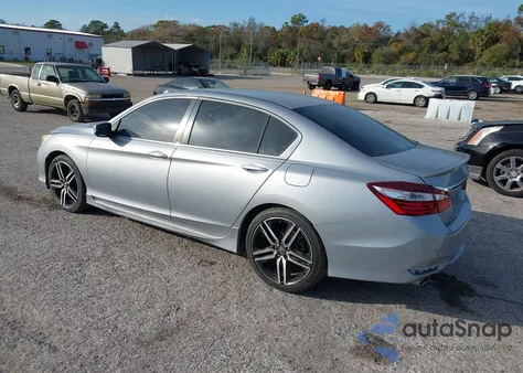 2017 Honda Accord Sport z USA, uszkodzony, nr VIN 1HGCR2F51HA256995